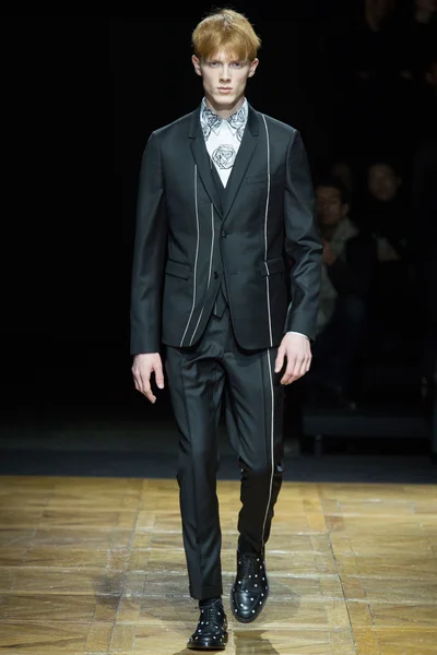 Look 41